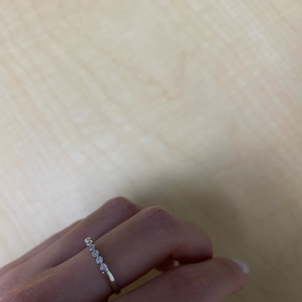 Diamond band - Picture 2 of 4